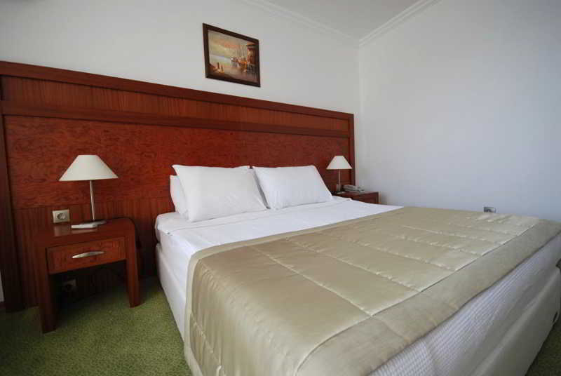 Cesme Palace Resort Экстерьер фото