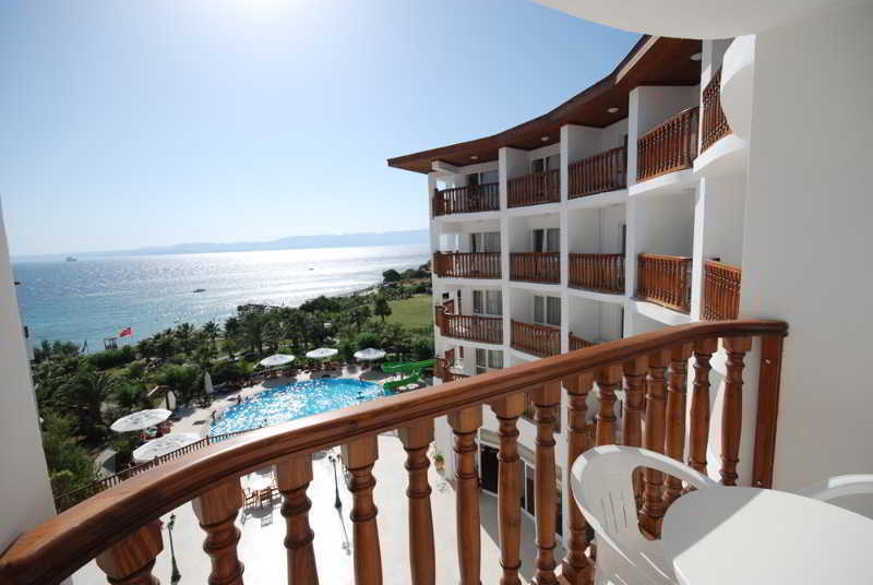Cesme Palace Resort Экстерьер фото